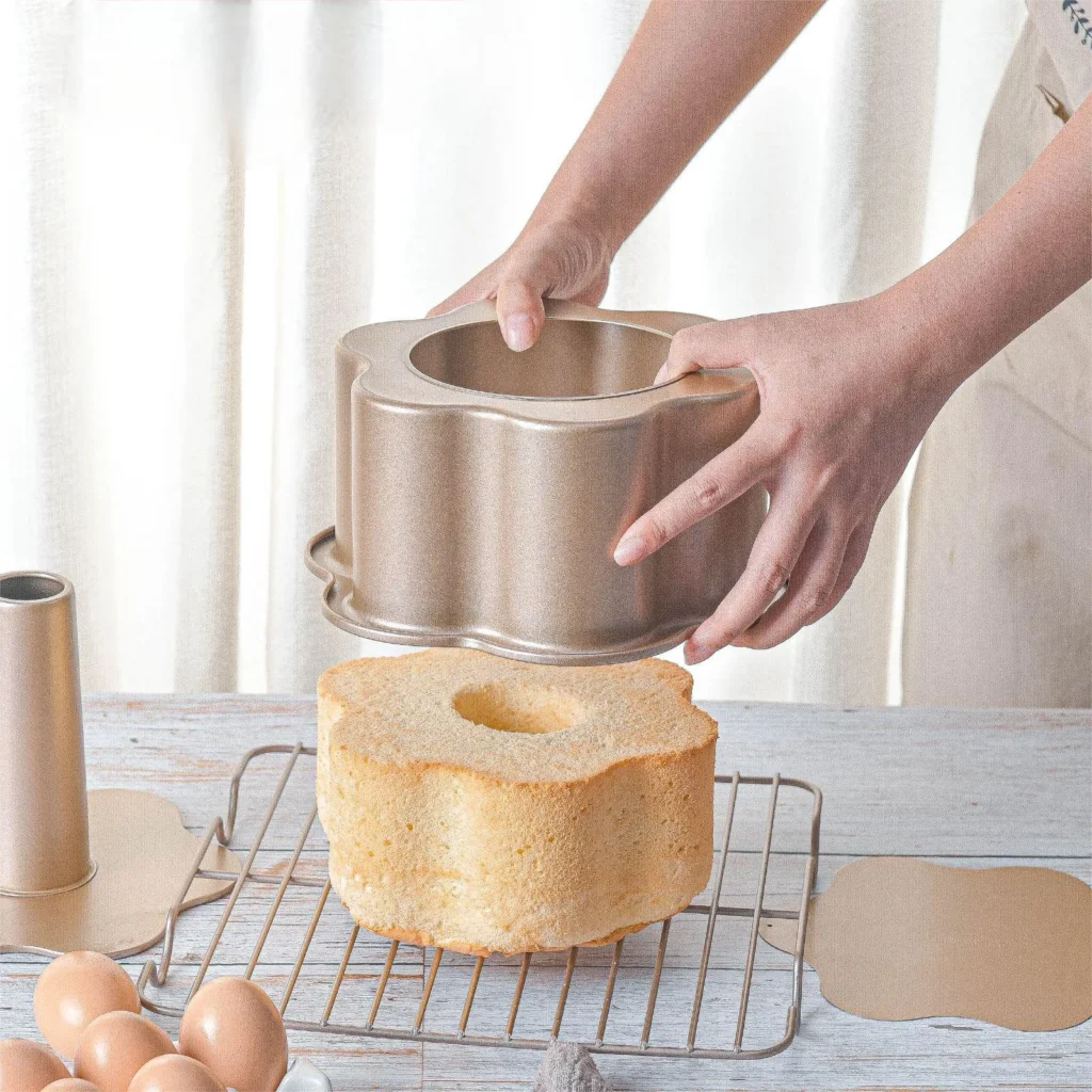 flower shaped tube pan pound cake pan
