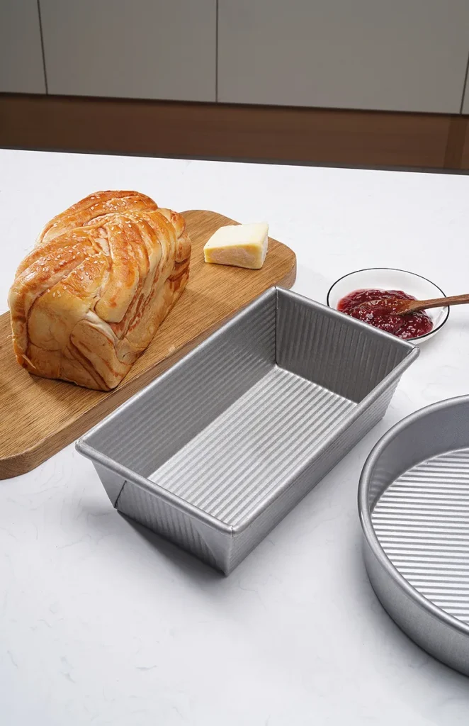 9 inch Aluminized Steel Nonstick Rectangle Bread Loaf Pan Fluted Surface